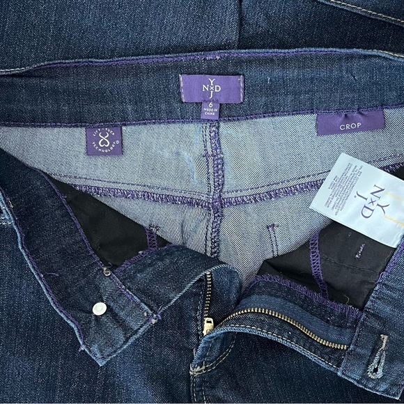 NYDJ Lift Tuck Technology Crop Jeans Size 6 Dark Wash - Picture 3 of 11